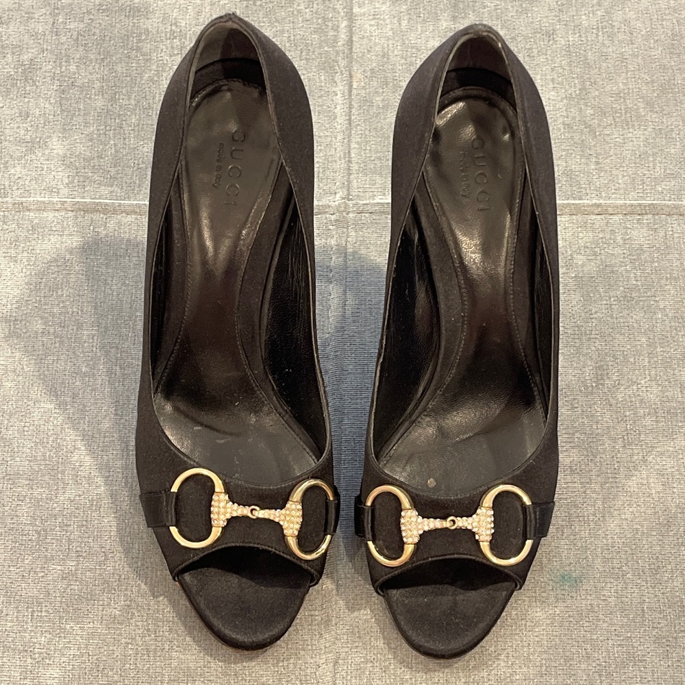 GUCCI HORSEBIT SATIN HEELS Peep Toe 132460 Black Shiny Crystal Rhinestone 7.5